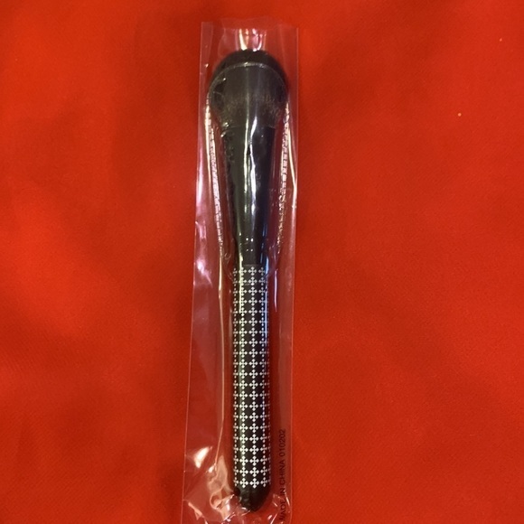 - 10 piece IPSY make up bundle and skin care. - Picture 3 of 11